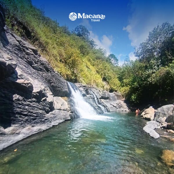 Cascada, cuatrimoto, datil